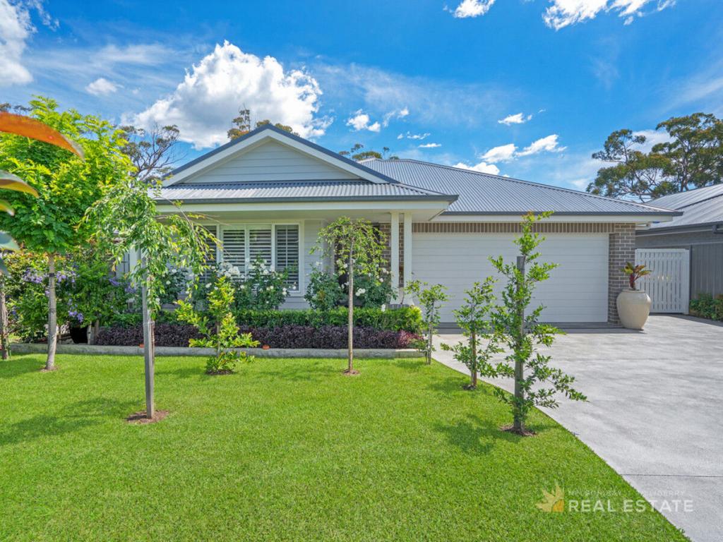 127 MACADAMIA CCT, MEDOWIE, NSW 2318