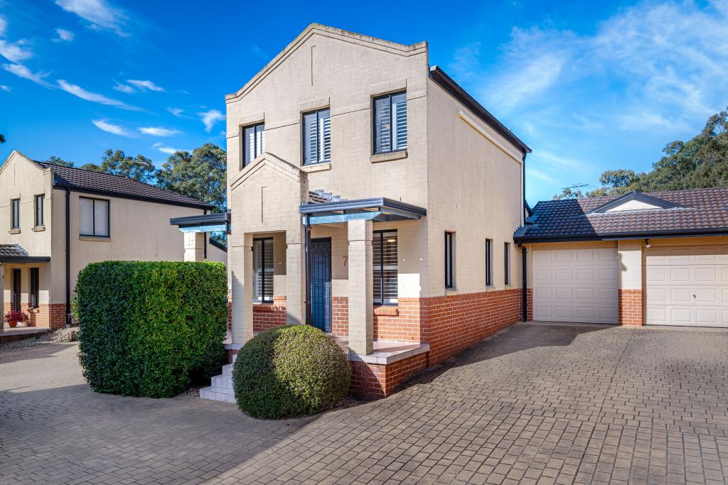 7/9 Fourth Ave, Macquarie Fields, NSW 2564