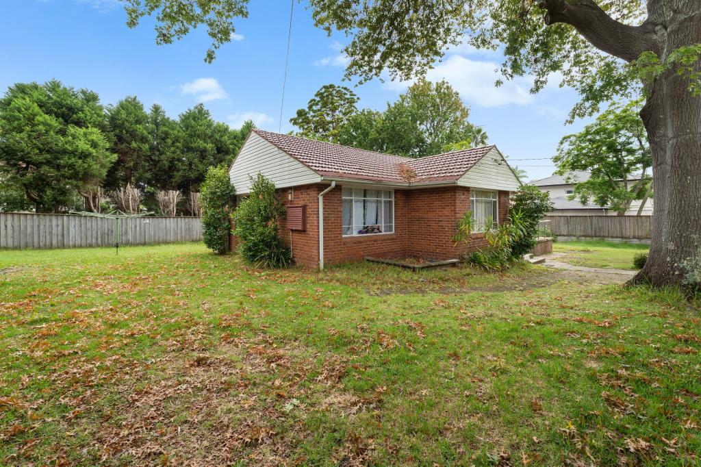 5 KERRAWAH AVE, ST IVES, NSW 2075