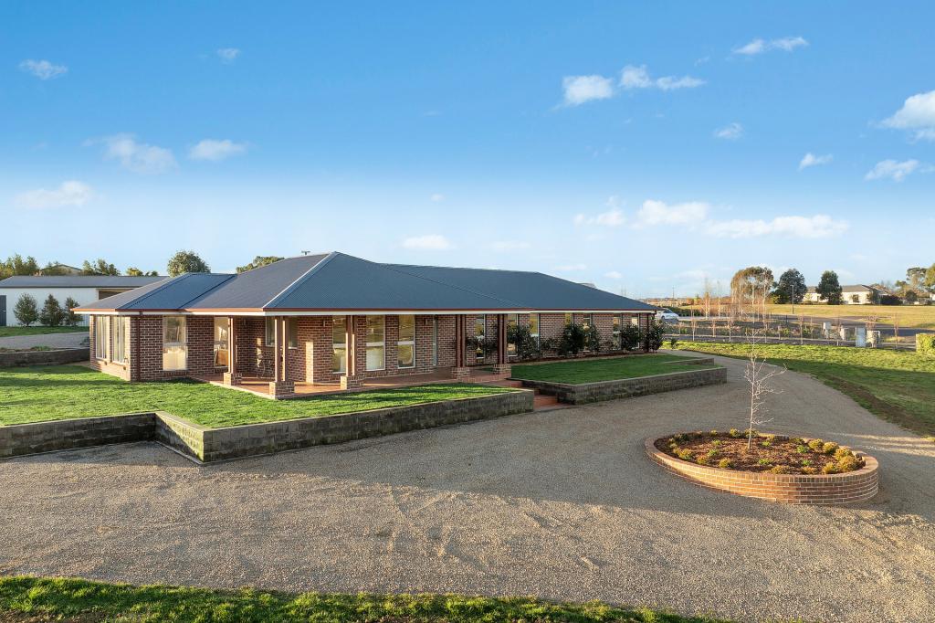 84 Dean Dr, Orange, NSW 2800