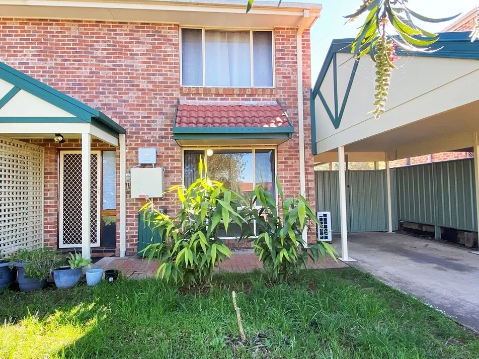 44 Mclaren Pl, Ingleburn, NSW 2565