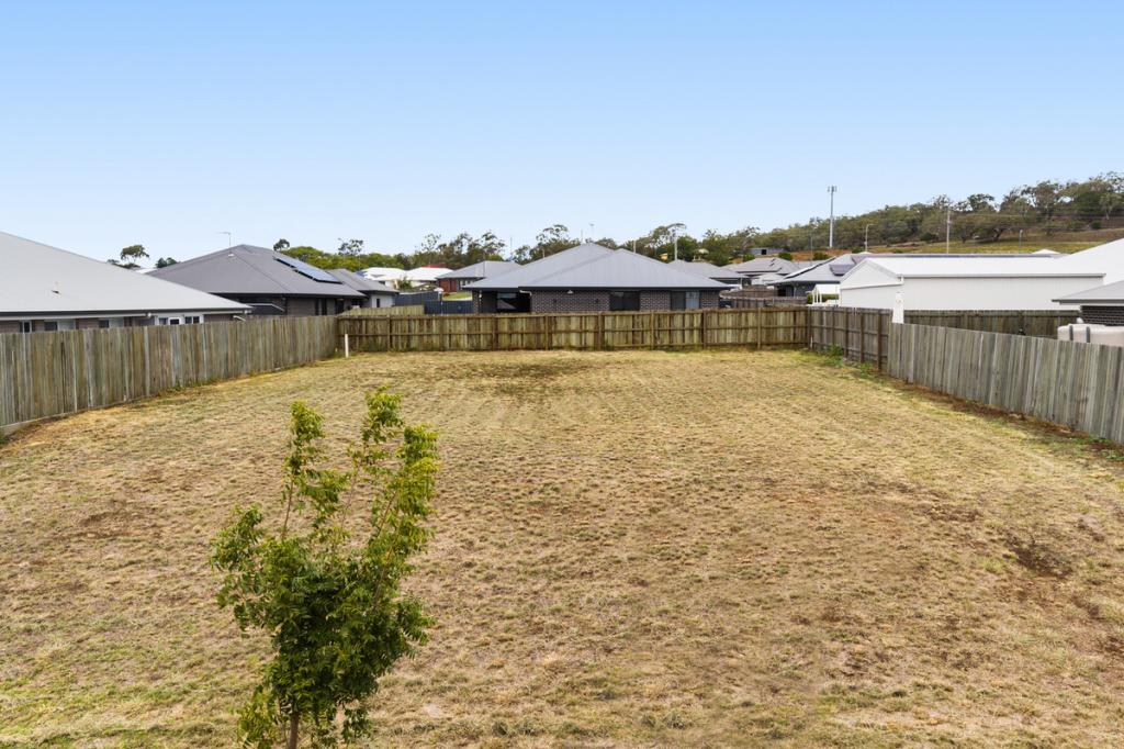 24 Sandford Cres, Torrington, QLD 4350