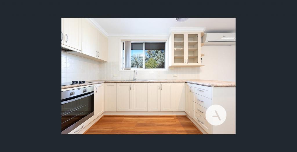 2 Lovegrove Pl, Kambah, ACT 2902