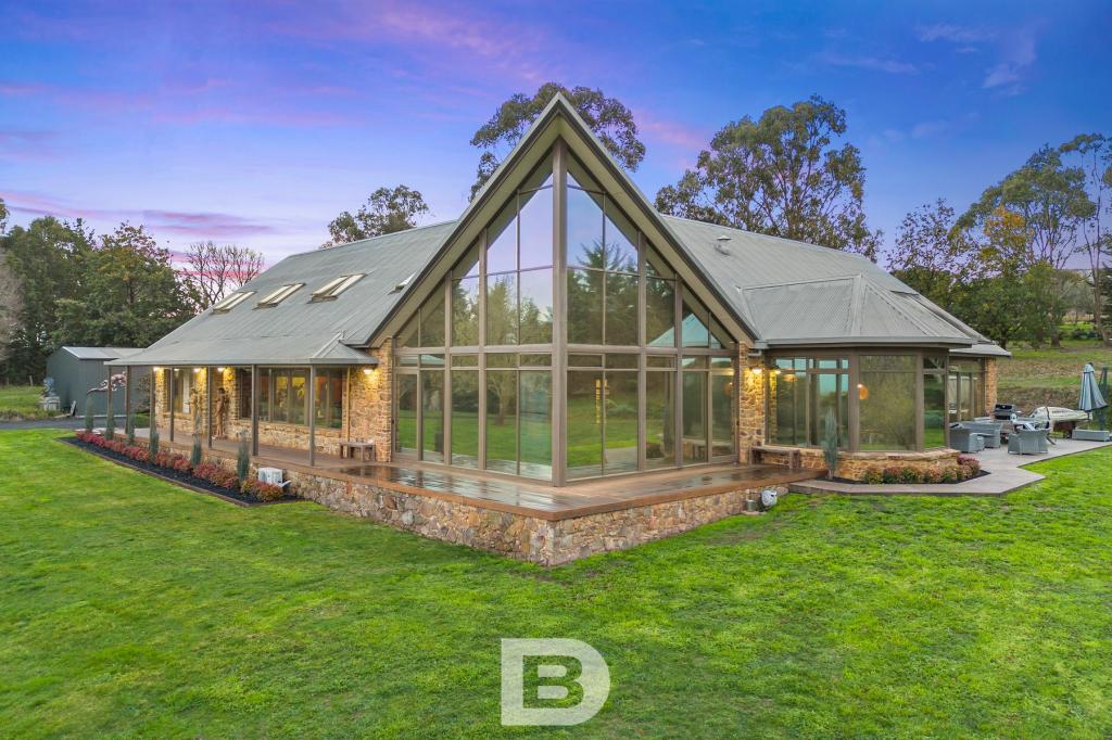 49 Heard Cres, Gisborne South, VIC 3437