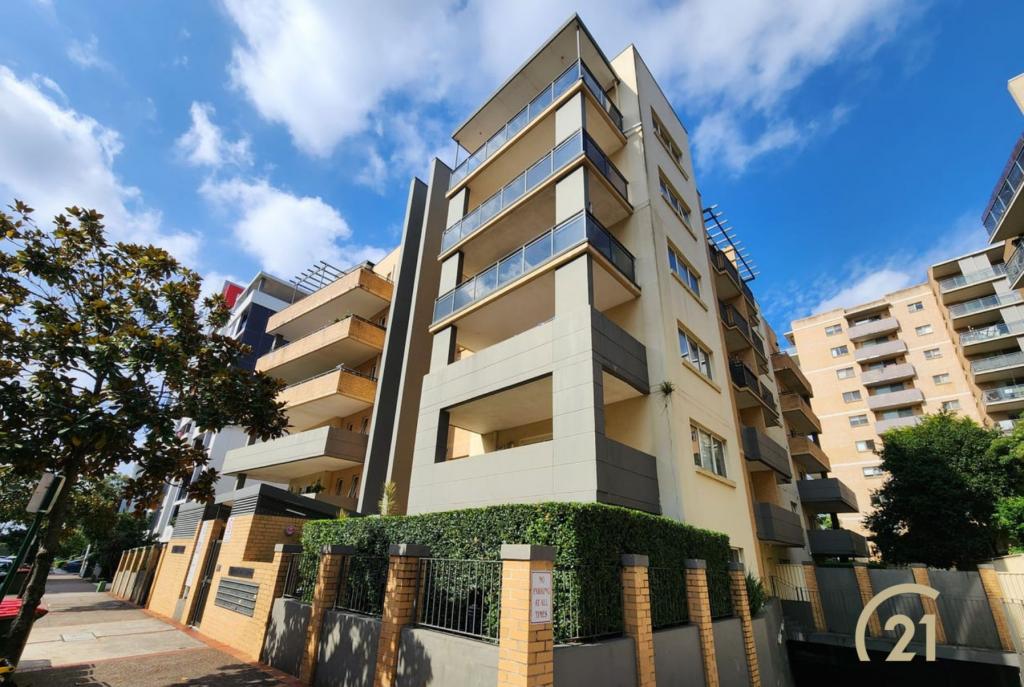 24/8-10 Browne Pde, Warwick Farm, NSW 2170