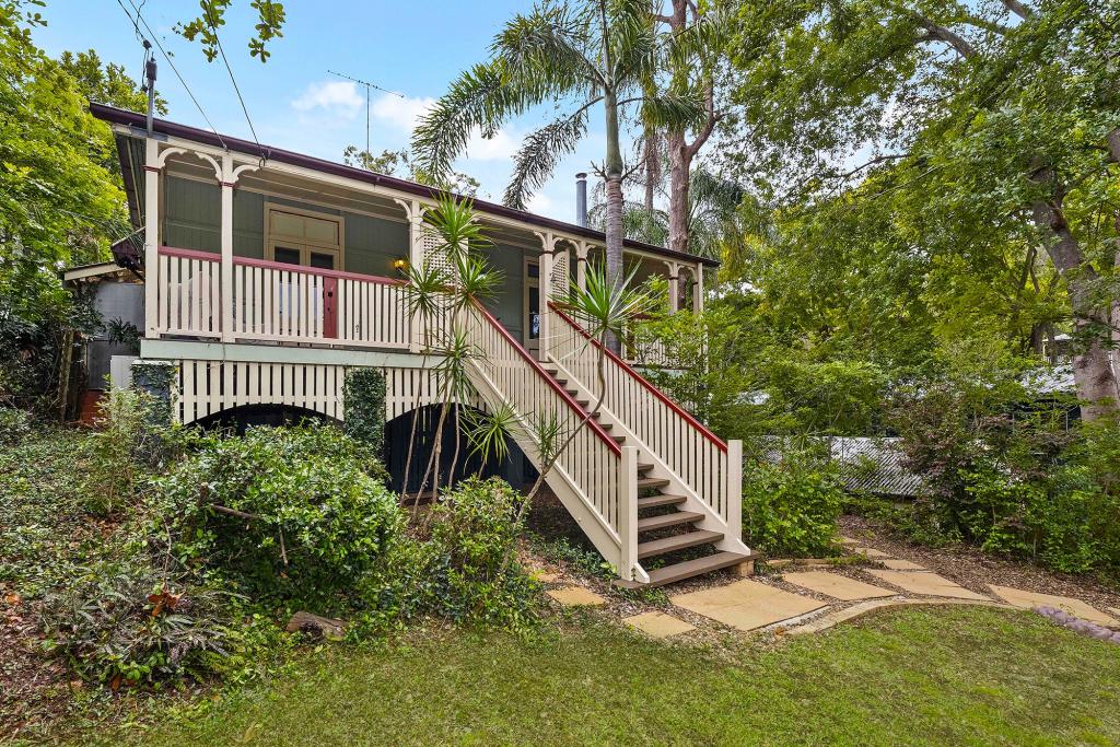 37 Shaw St, Bardon, QLD 4065