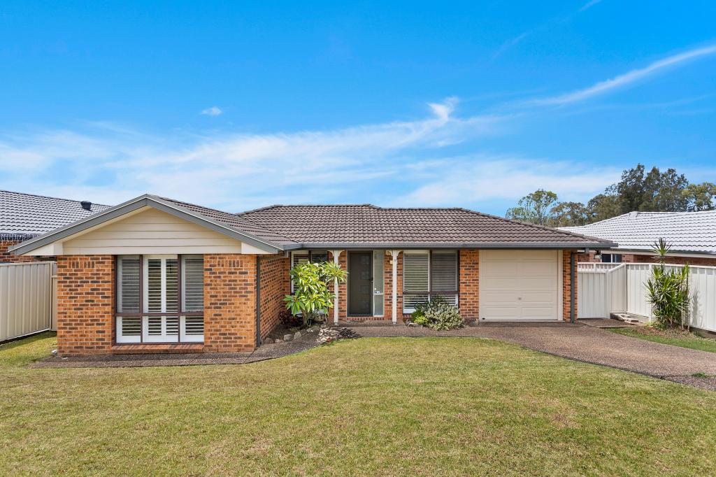 11 Gloucester Cct, Albion Park, NSW 2527