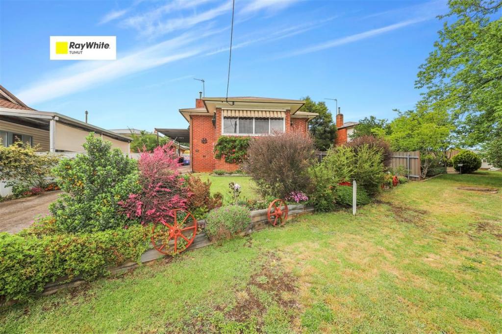 32 Howick St, Tumut, NSW 2720