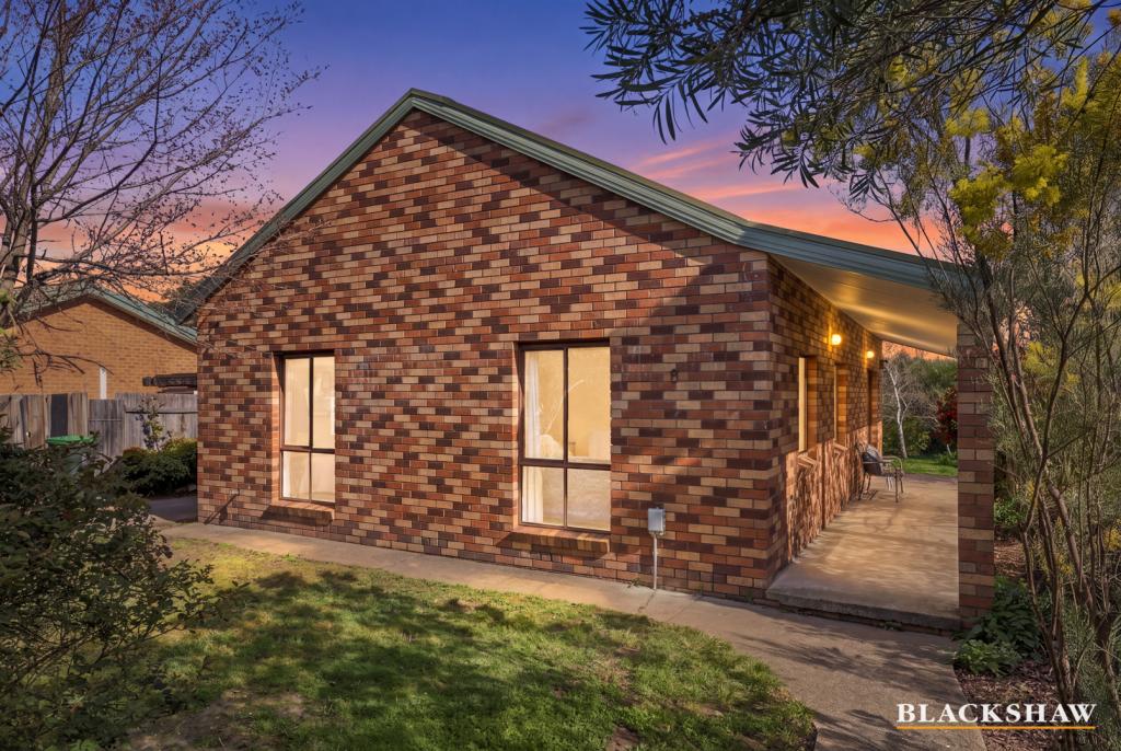 6 Tarana St, Narrabundah, ACT 2604