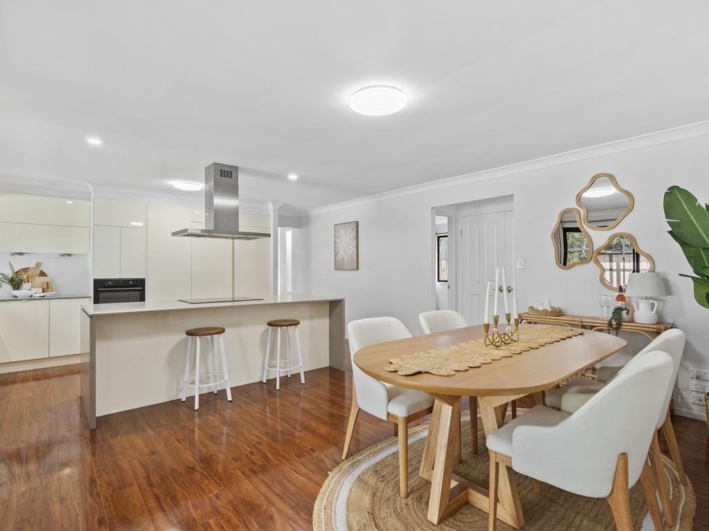 54 DOWNEY ST, ORMISTON, QLD 4160