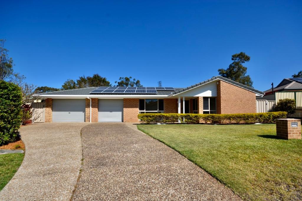 2 Gosford Ct, Helensvale, QLD 4212