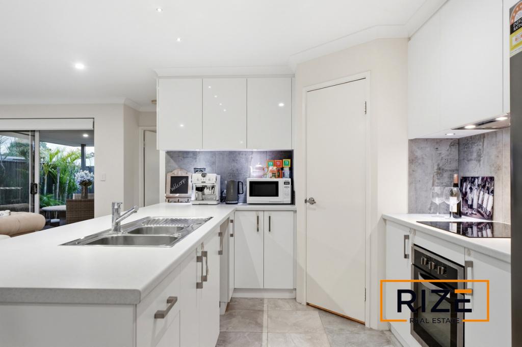 7 Mayali Bend, Banksia Grove, WA 6031