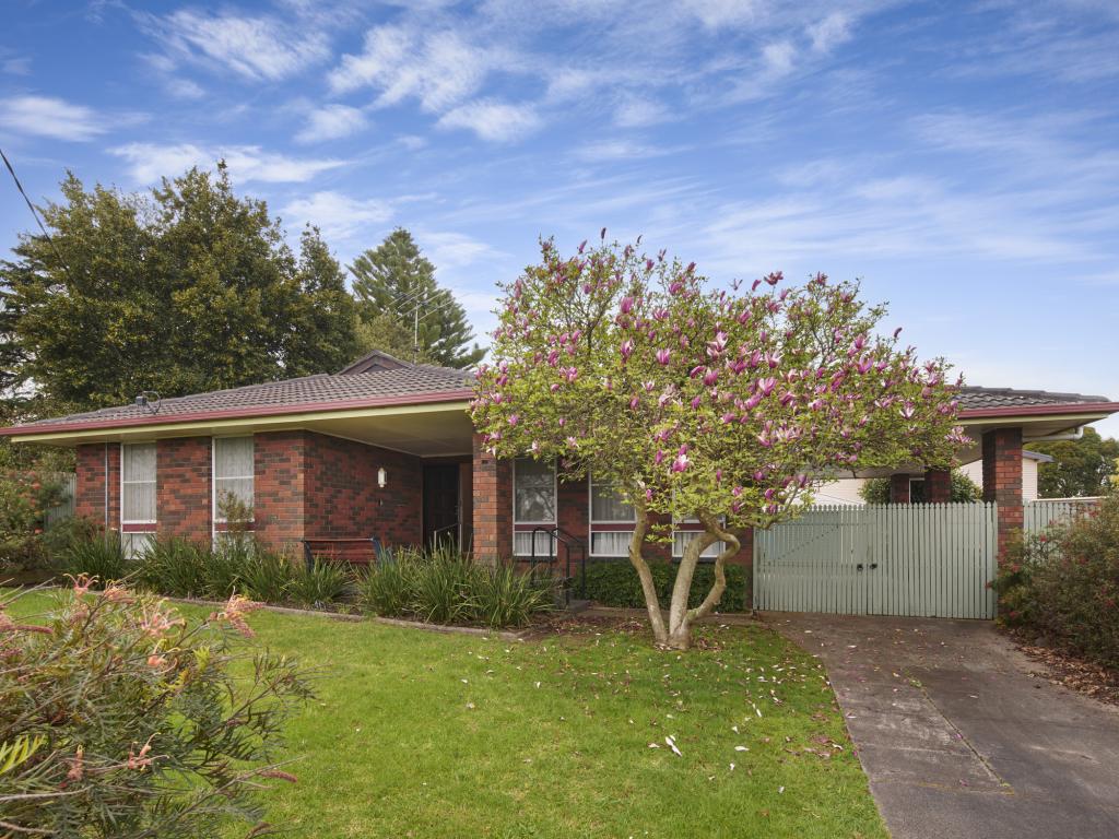16 Main Neerim Rd, Drouin, VIC 3818