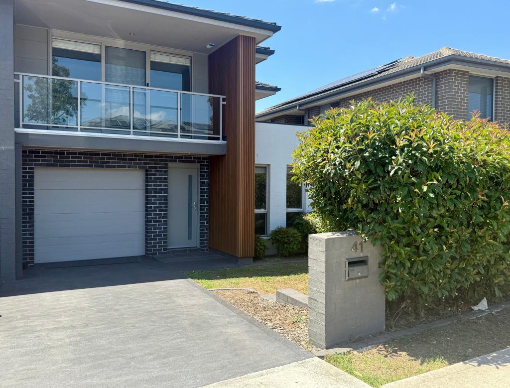 41 Dalmatia Ave, Edmondson Park, NSW 2174