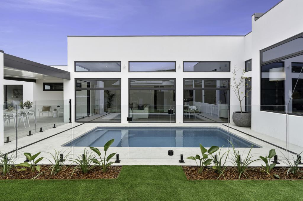 12 Rottenbury Cres, Greenleigh, NSW 2620