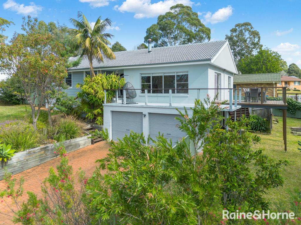 39 Carroll Ave, Mollymook Beach, NSW 2539