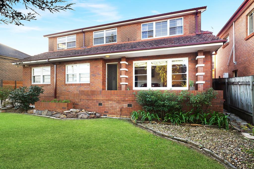 38 CANNONS PDE, FORESTVILLE, NSW 2087