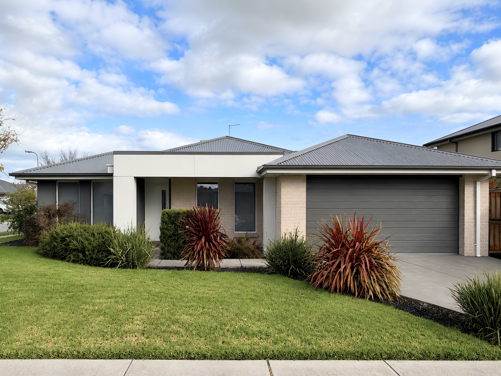 8 Cinnamon St, Drouin, VIC 3818