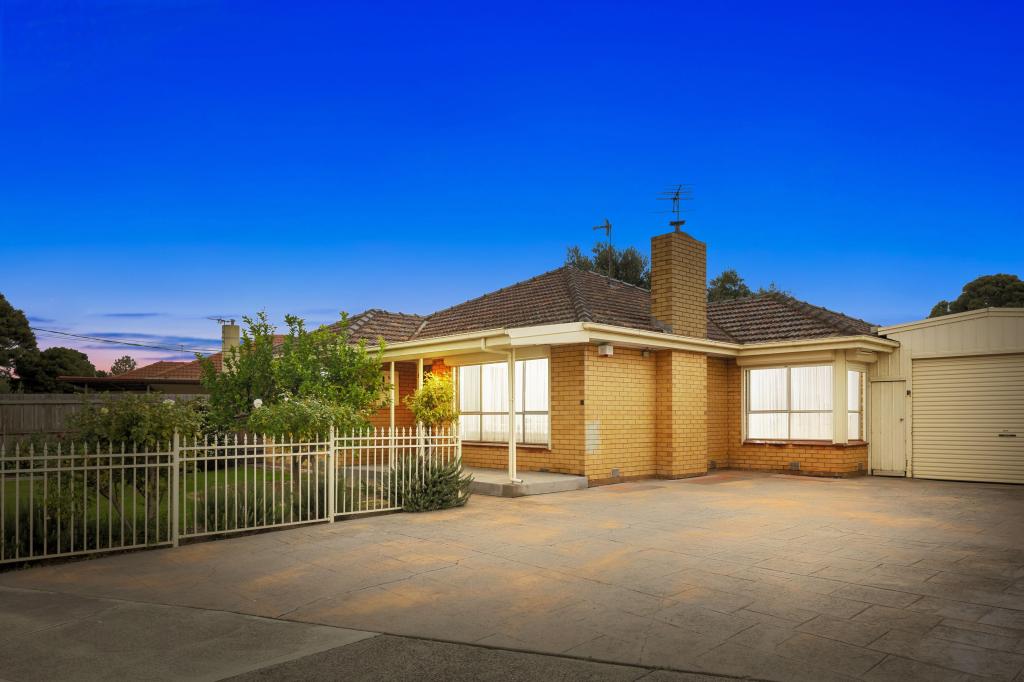 19 Alfred Ave, Thomastown, VIC 3074