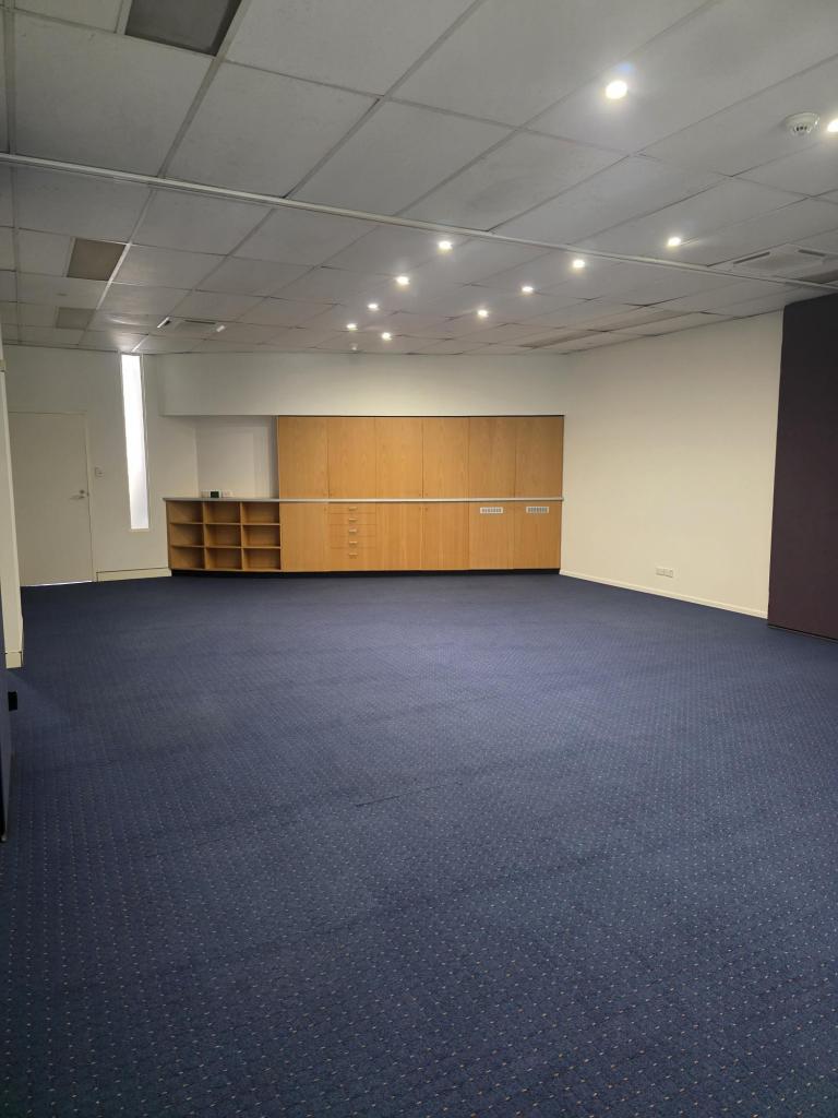 2/33 Goondoon St, Gladstone Central, QLD 4680