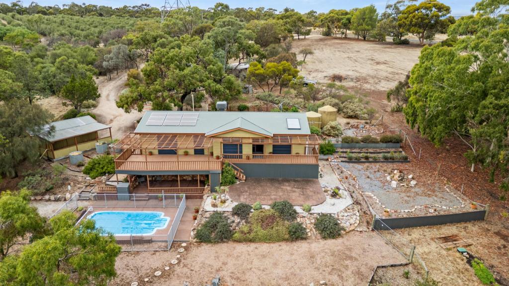 261 Williams Rd, Gould Creek, SA 5114