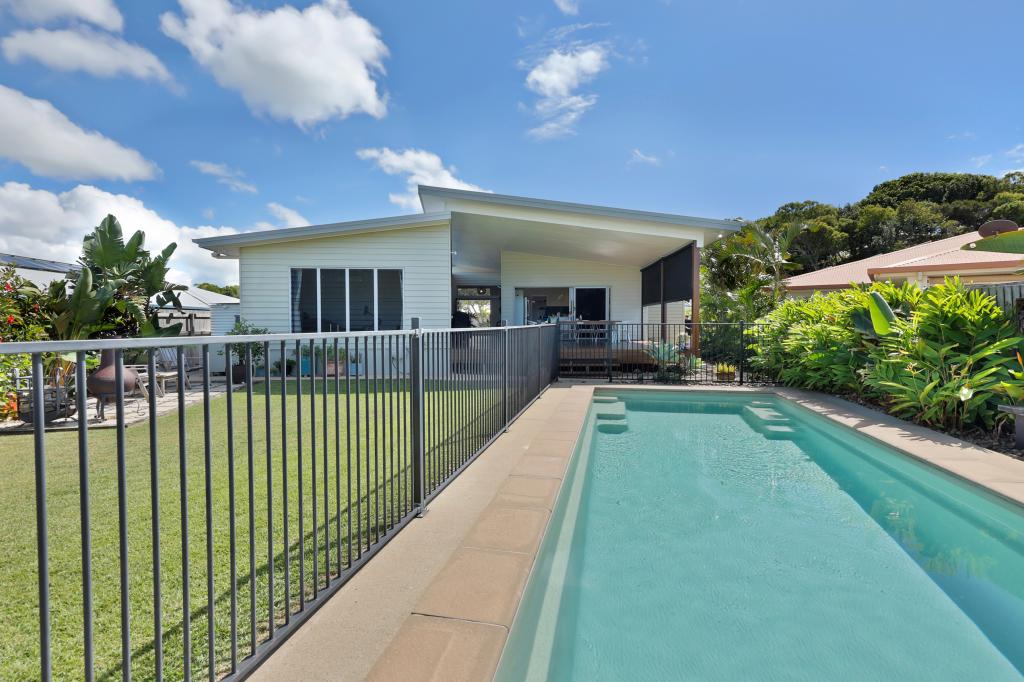 16 Portside Pl, Shoal Point, QLD 4750