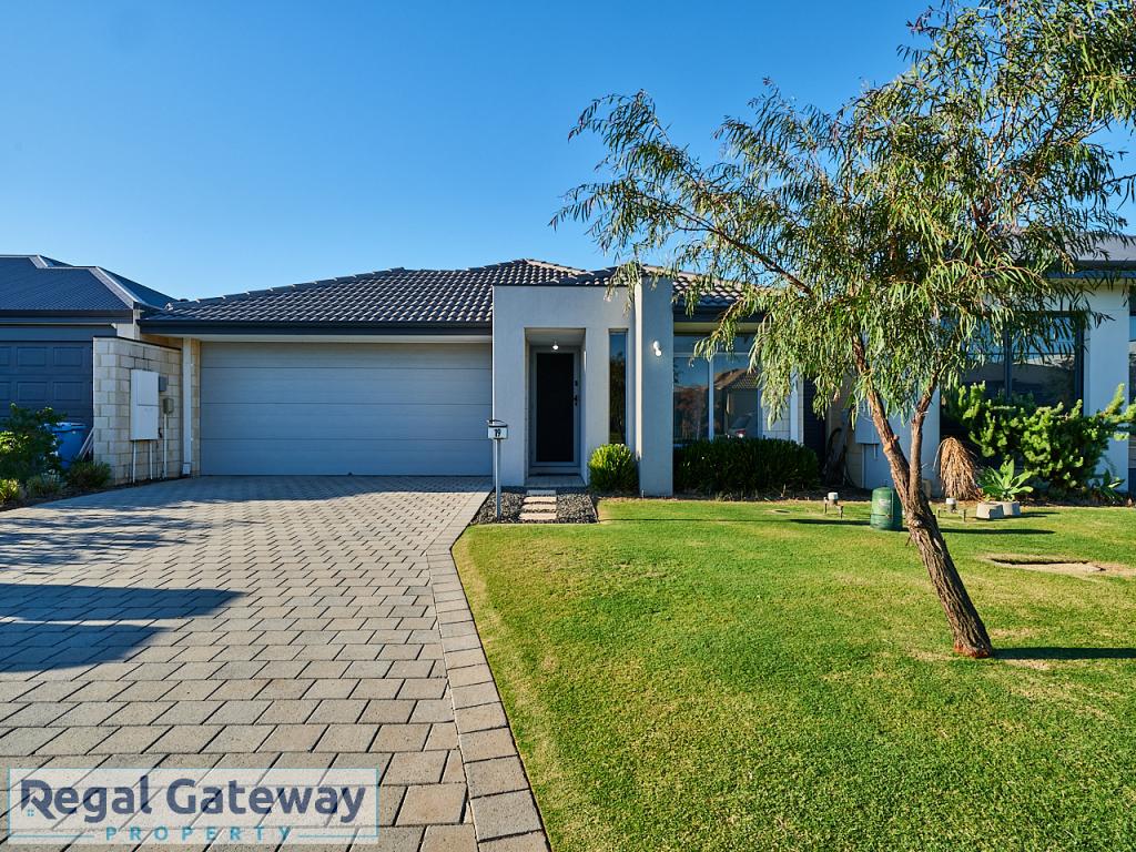 19 Claymore Pl, Piara Waters, WA 6112