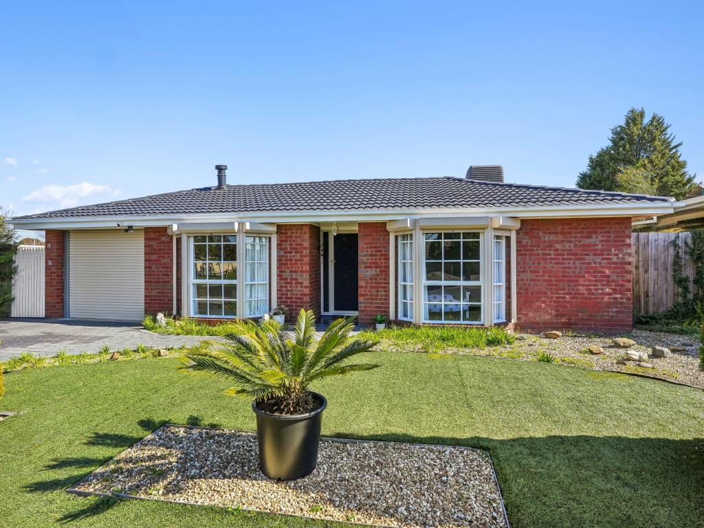 37 Rokeby Cres, Craigieburn, VIC 3064