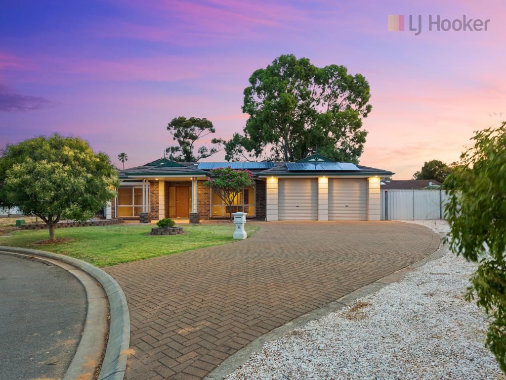 6 Cambridge Pl, Clovelly Park, SA 5042