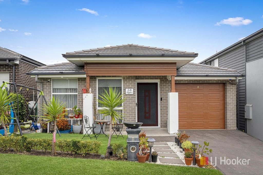 8 Cassie Ave, Riverstone, NSW 2765