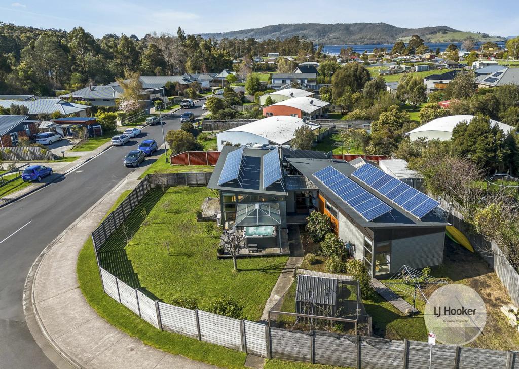 2 SNOW GUM DR, SNUG, TAS 7054