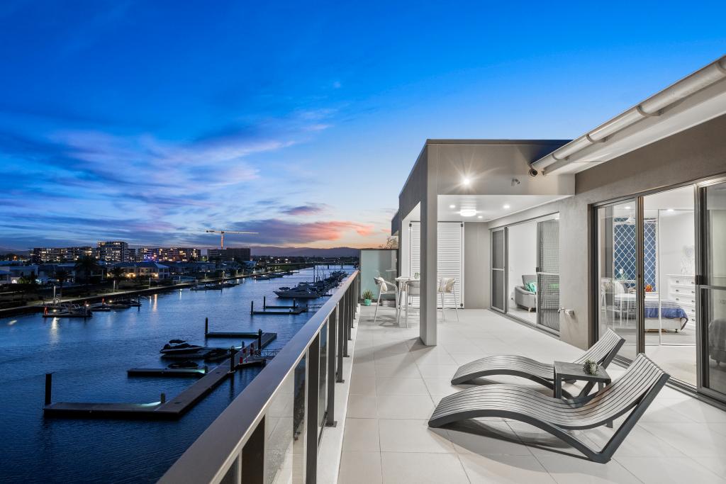 129/37 SICKLE AVE, HOPE ISLAND, QLD 4212