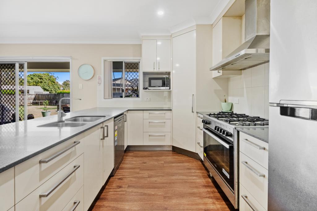 5 Myrtle Cl, Kawungan, QLD 4655