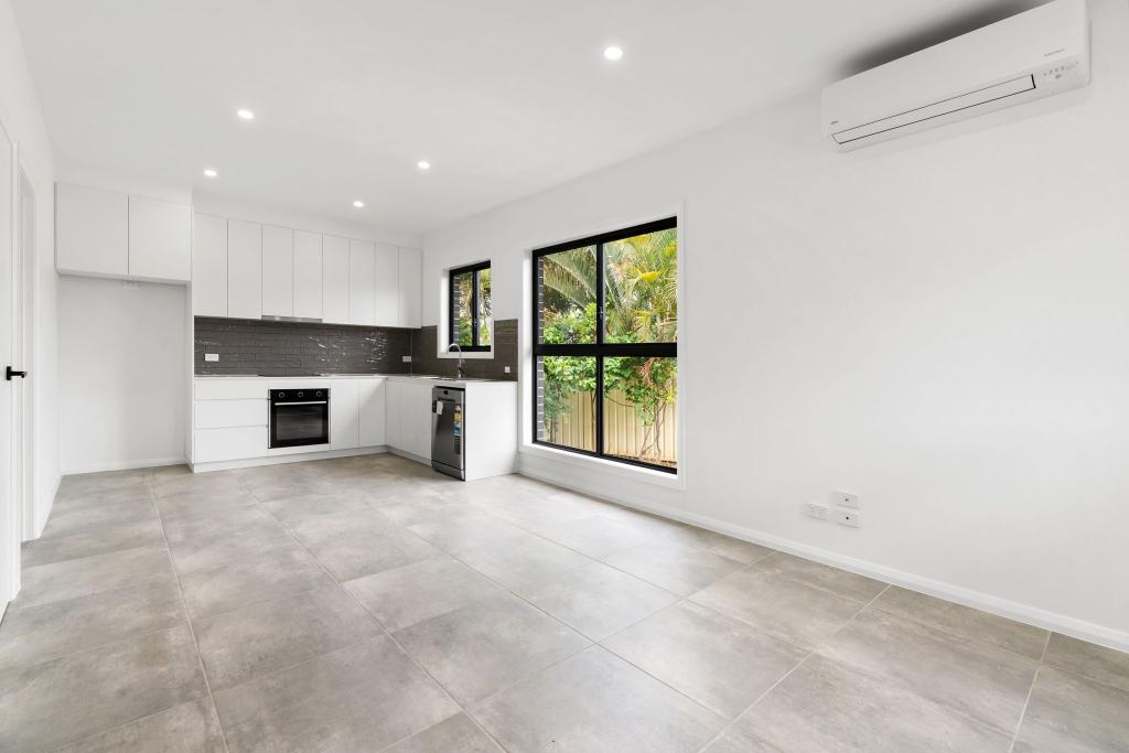 31a Greenfield Rd, Greenfield Park, NSW 2176