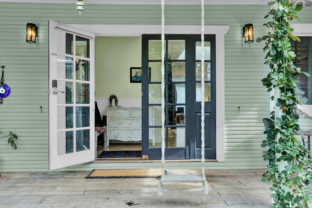 39 Lakin St, Bateau Bay, NSW 2261