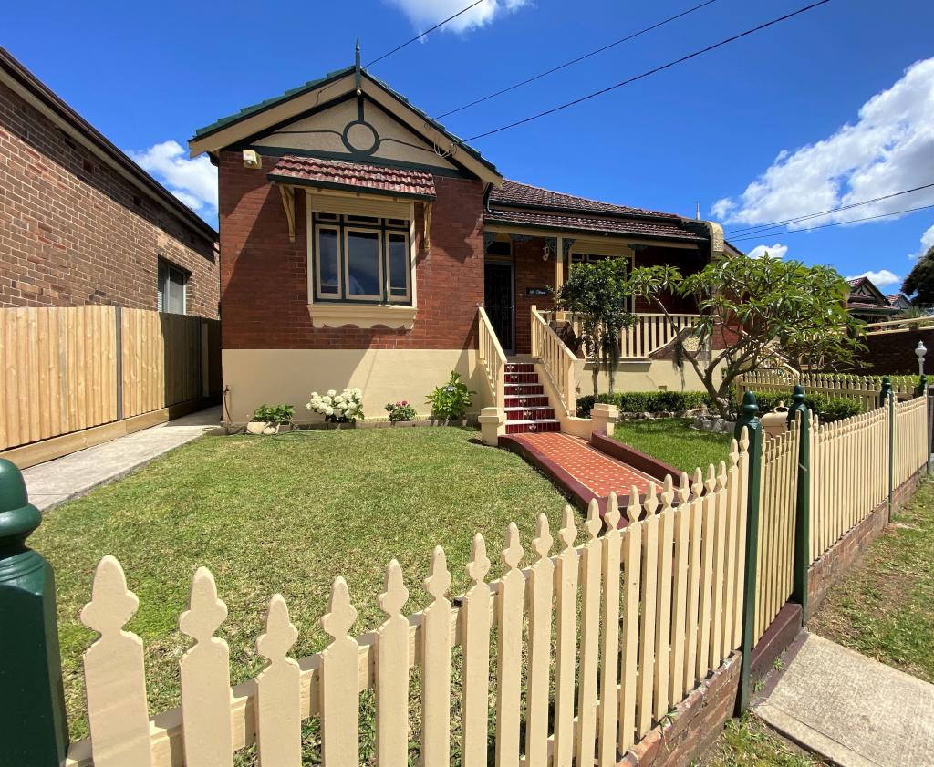 44 Dunstaffenage St, Hurlstone Park, NSW 2193