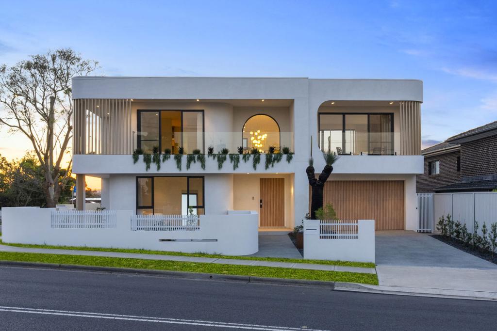 82 BRIDGE RD, WESTMEAD, NSW 2145