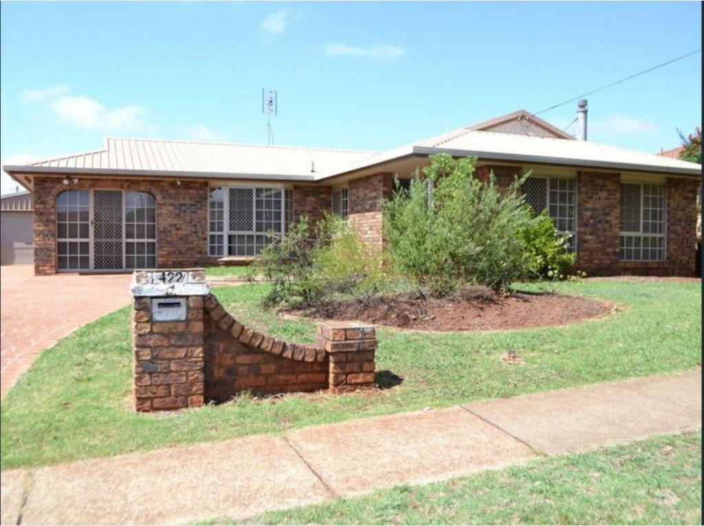 422 Stenner St, Kearneys Spring, QLD 4350