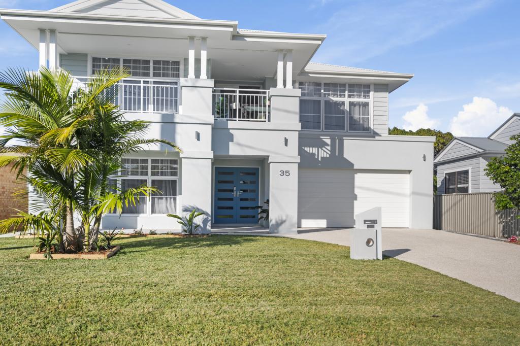 35 Circular Ave, Sawtell, NSW 2452