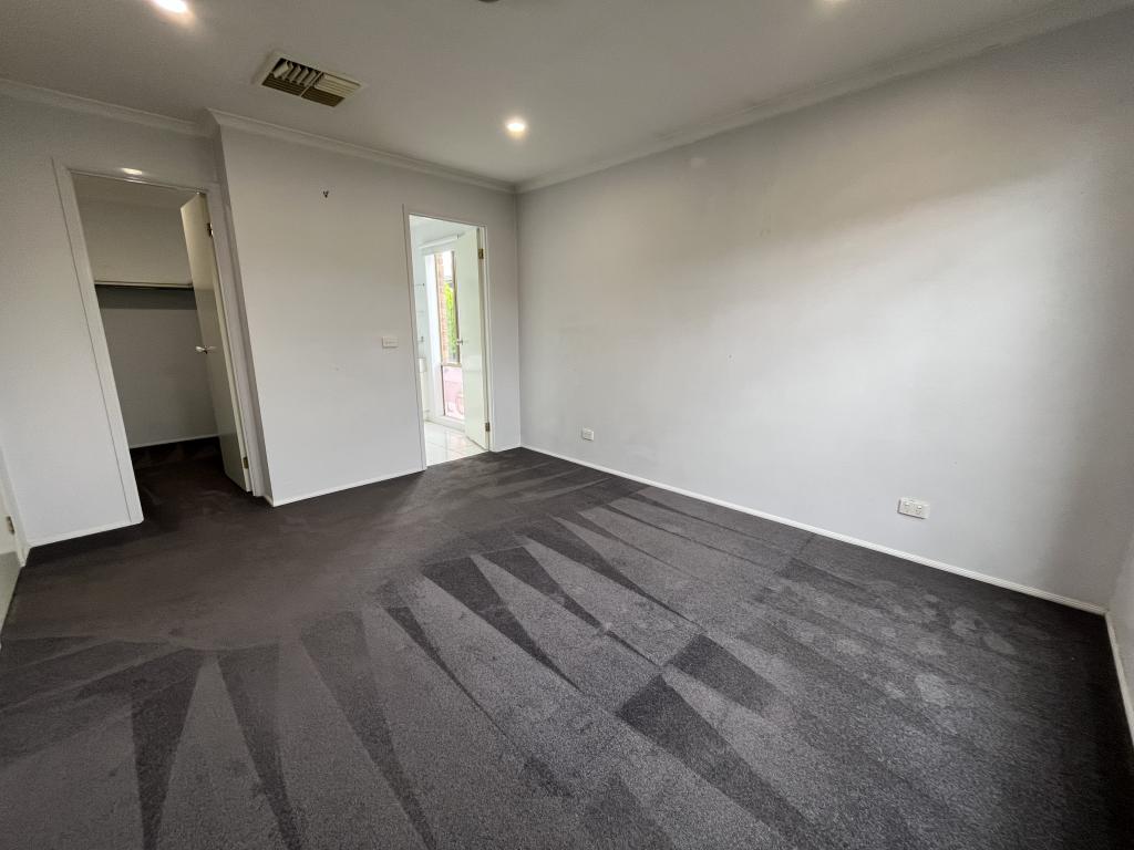 46 Mariner Cl, Cranbourne North, VIC 3977