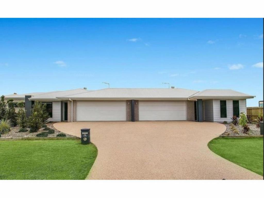 1 AND 2/8 VARSITY CRES, NORMAN GARDENS, QLD 4701