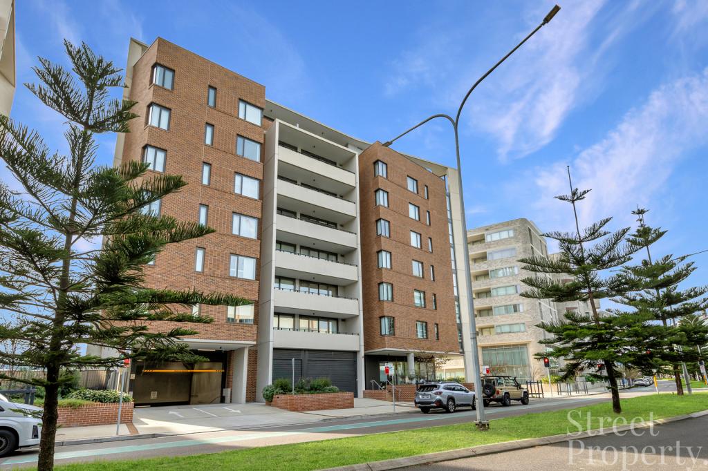 203/41 Honeysuckle Dr, Newcastle, NSW 2300