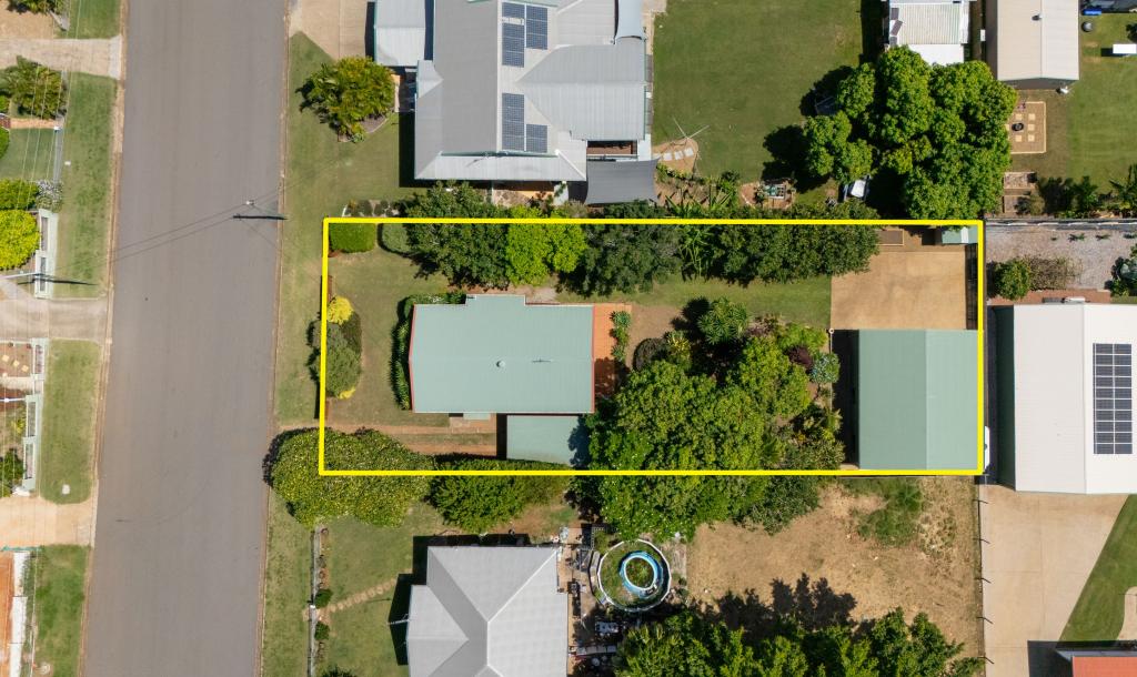 8 Worthington St, West Gladstone, QLD 4680