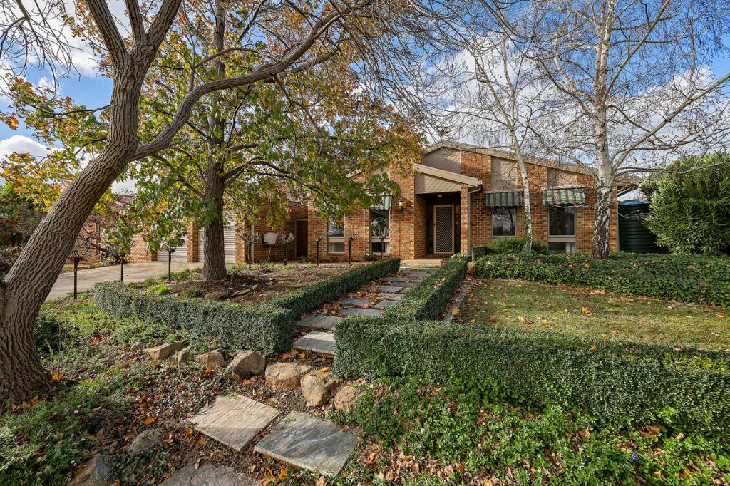 12 Firbank Cl, Isabella Plains, ACT 2905