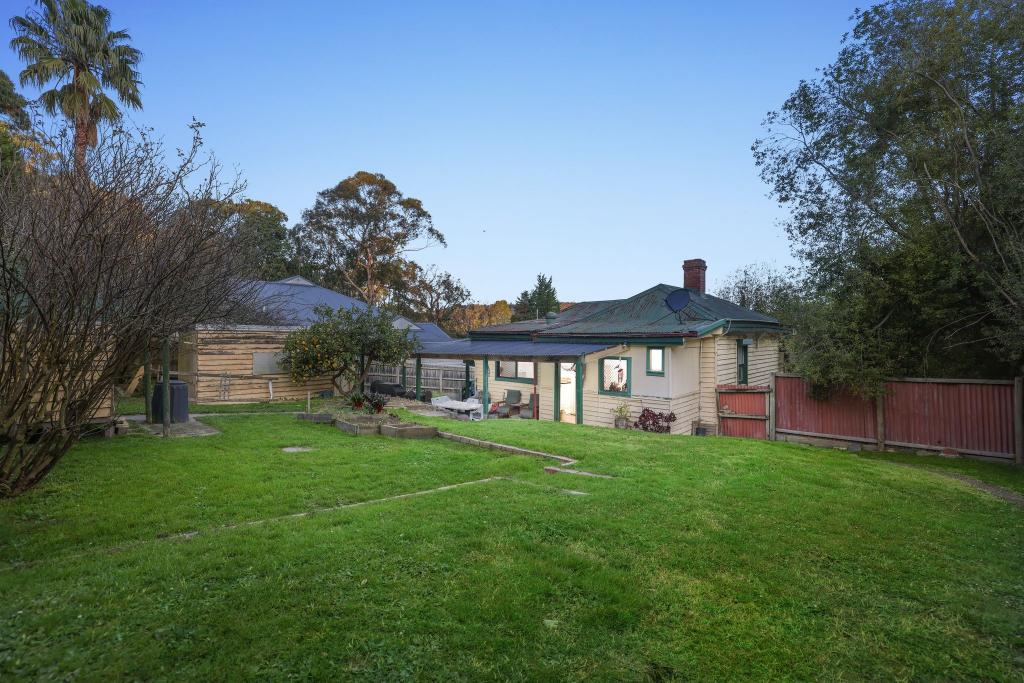 12 Hilltop Rd, Upper Ferntree Gully, VIC 3156