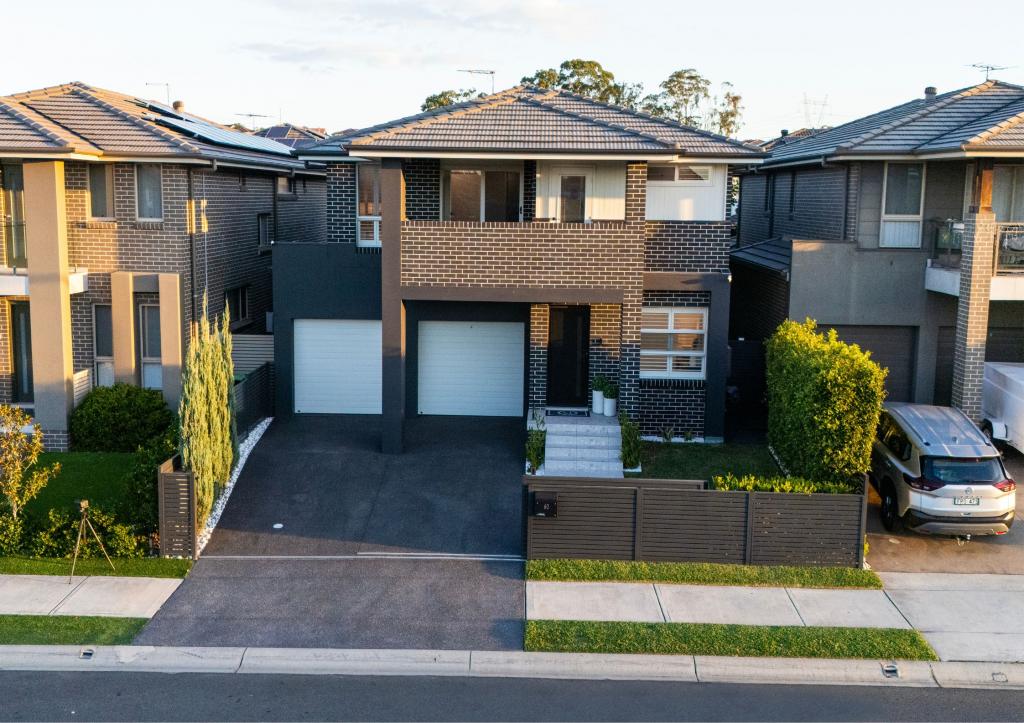 60 Bryant Ave, Middleton Grange, NSW 2171