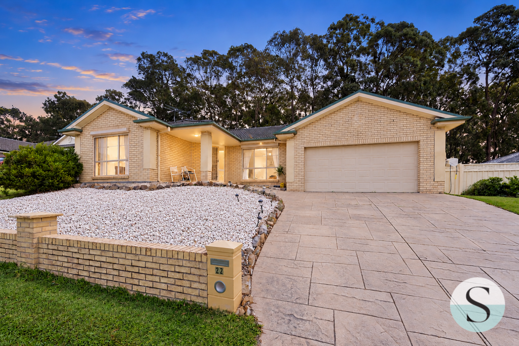 22 STIRLING CRES, FLETCHER, NSW 2287
