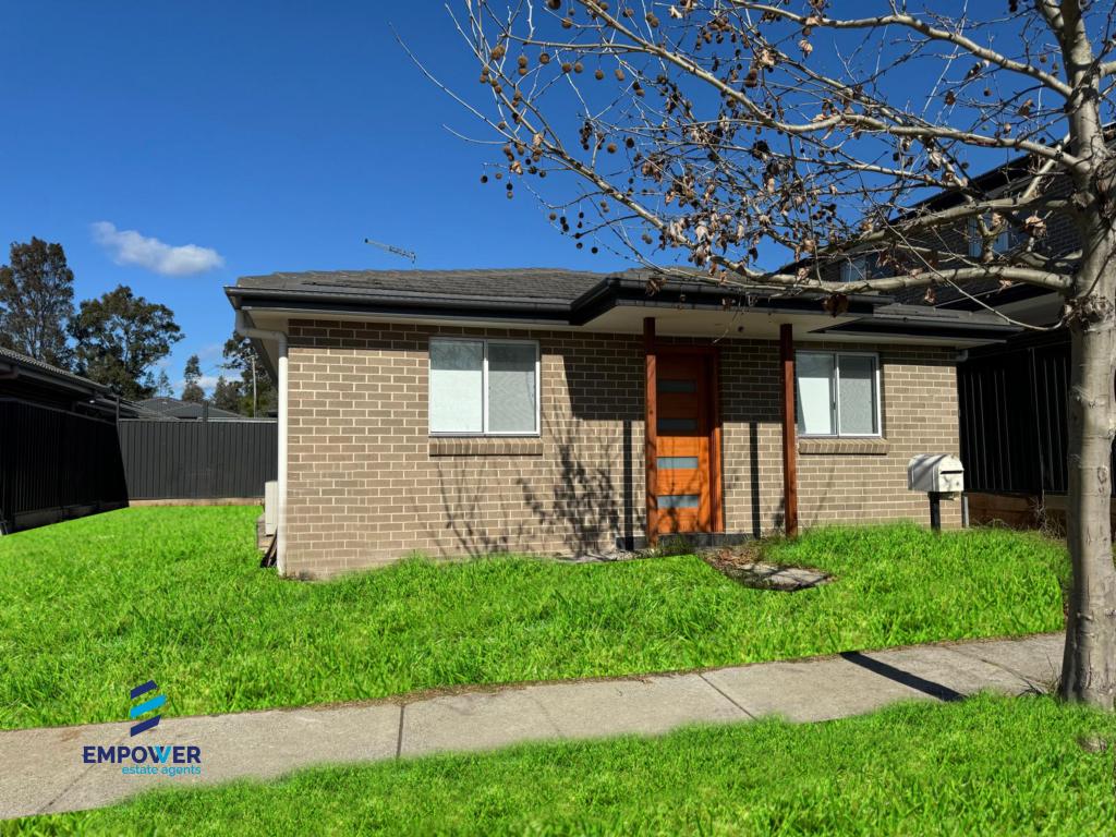 10a Glover St, Claymore, NSW 2559