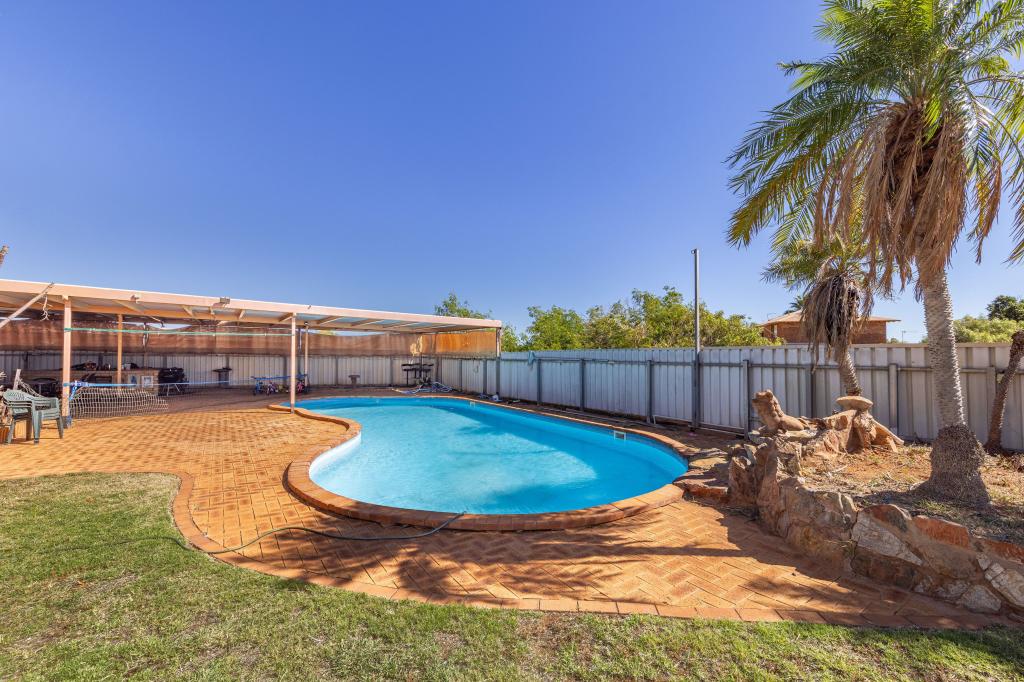 25 Strickland Dr, Millars Well, WA 6714