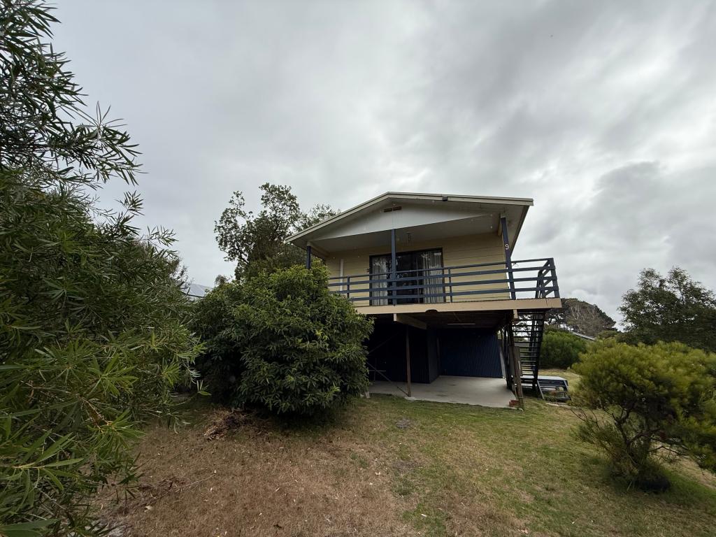 9 Seaview Dr, Walkerville, VIC 3956